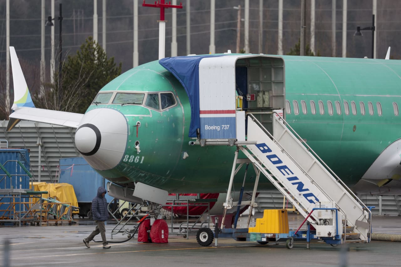 Boeing plane skids off runway in Senegal, causing injuries