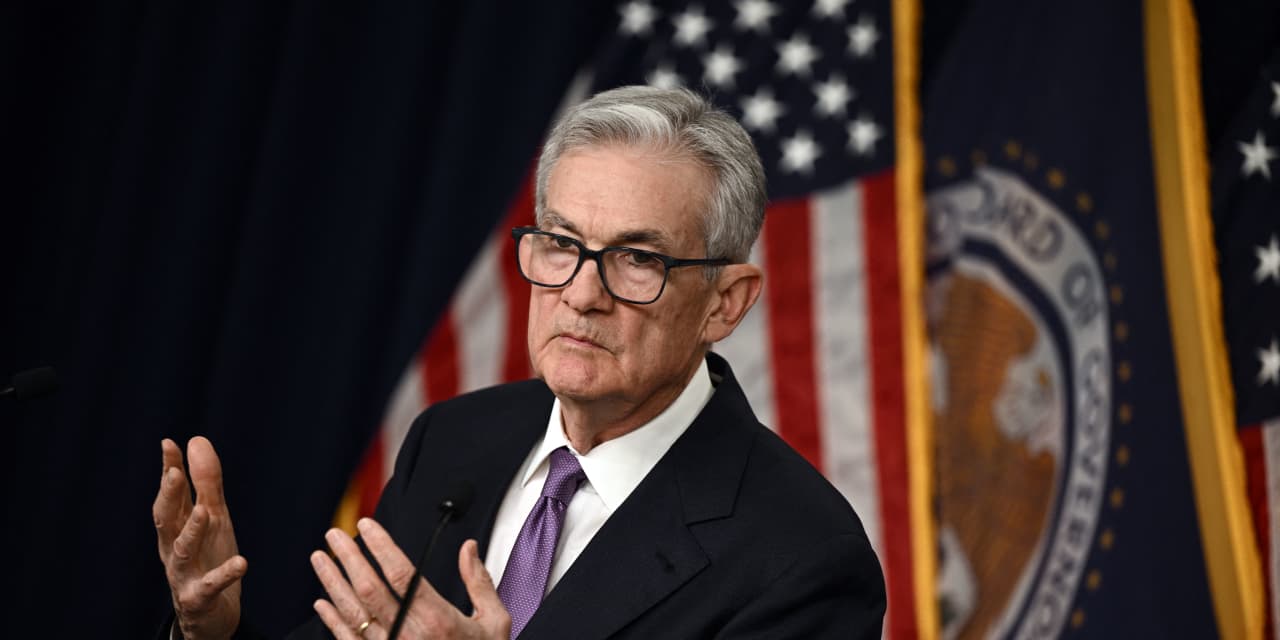 Pimco sees upside in mortgages as Fed considers its balance sheet