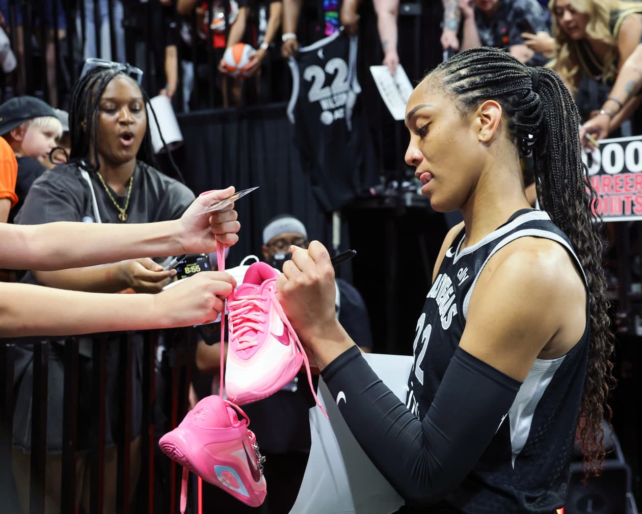 Goldman Sachs is pinning hopes on these consumers in 2026. Here are the ...