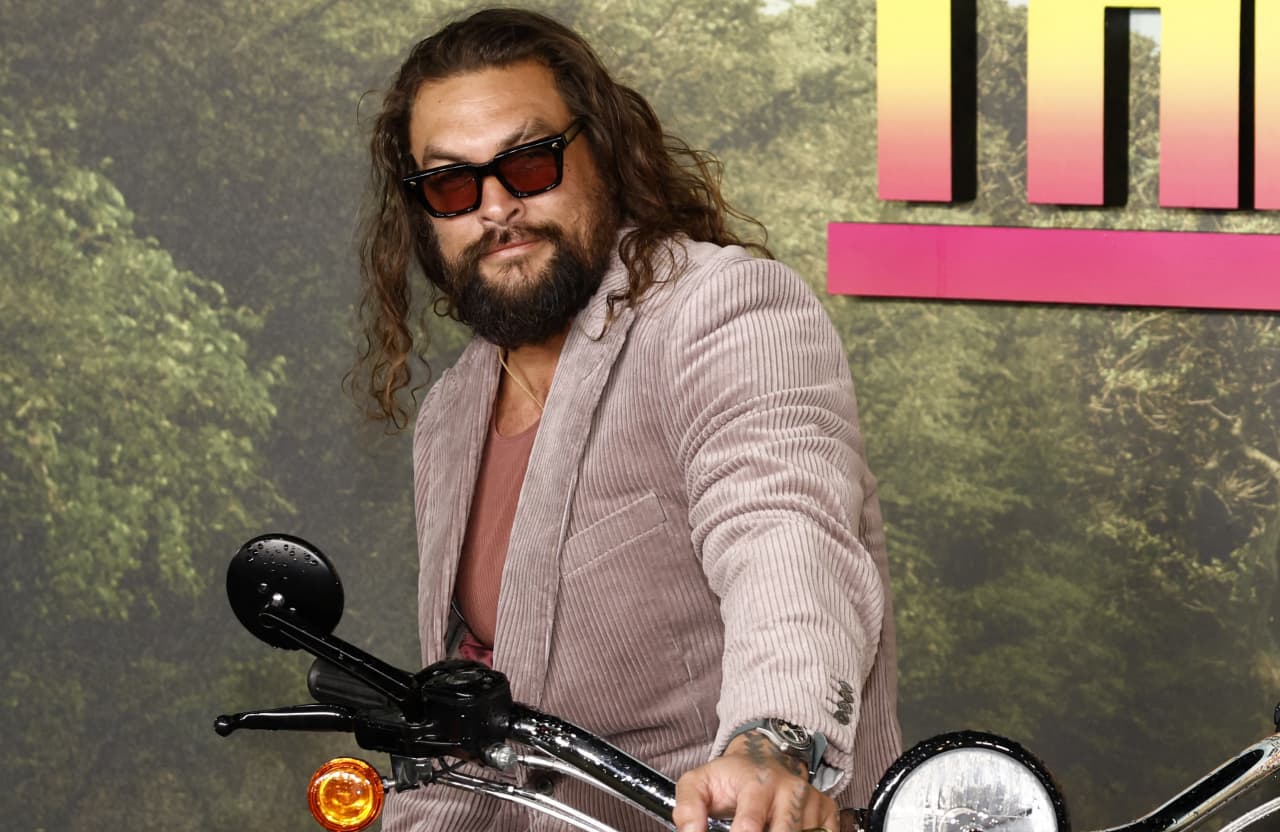 ‘Crazy’ damage: ‘Aquaman’ star Jason Momoa fled his Hawaii home after historic flooding devastates area