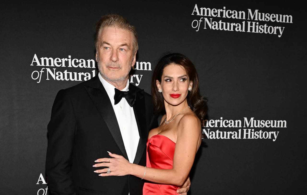 Alec and Hilaria Baldwin are still trying to sell $20 million Hamptons mansion—now on social media