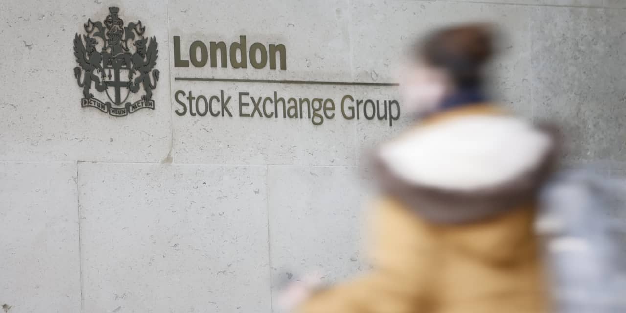 British police arrest six people involved in plot to disrupt London Stock Exchange