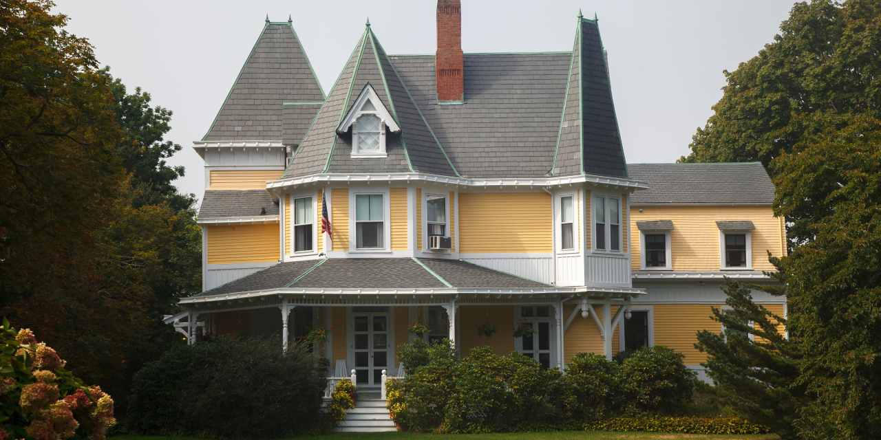 U.S. Mortgage Rates Drop, Refinancing Surges Nationwide