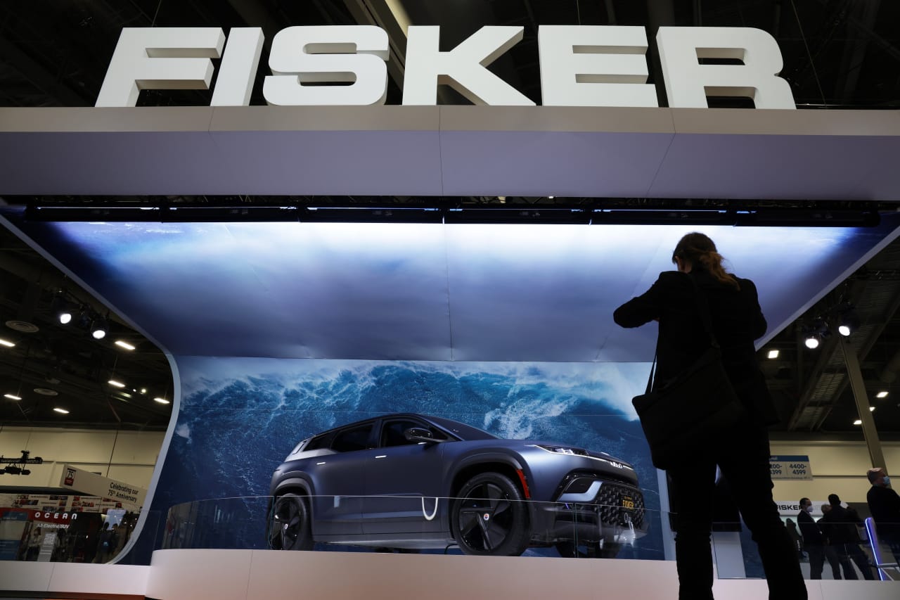 Fisker gets short-term loan to remain afloat