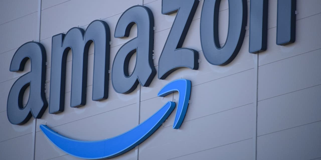 Amazon’s stock comeback hinges on AWS hitting this magic number. Why analysts are cautious.