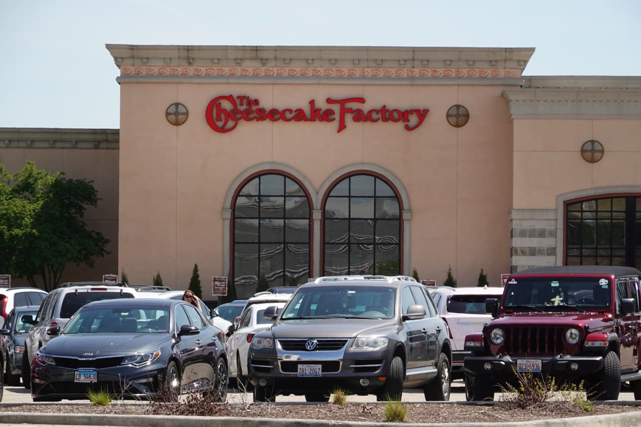 Analysts say this restaurant chain has figured out how to feed everyone – GLP-1 users included