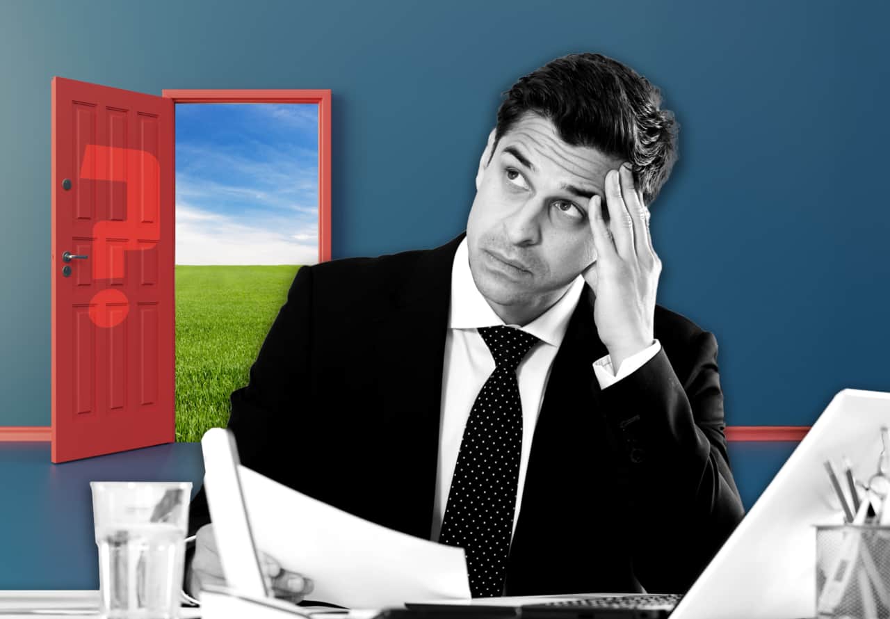 It’s a terrible time to quit your job — except in these 3 cases