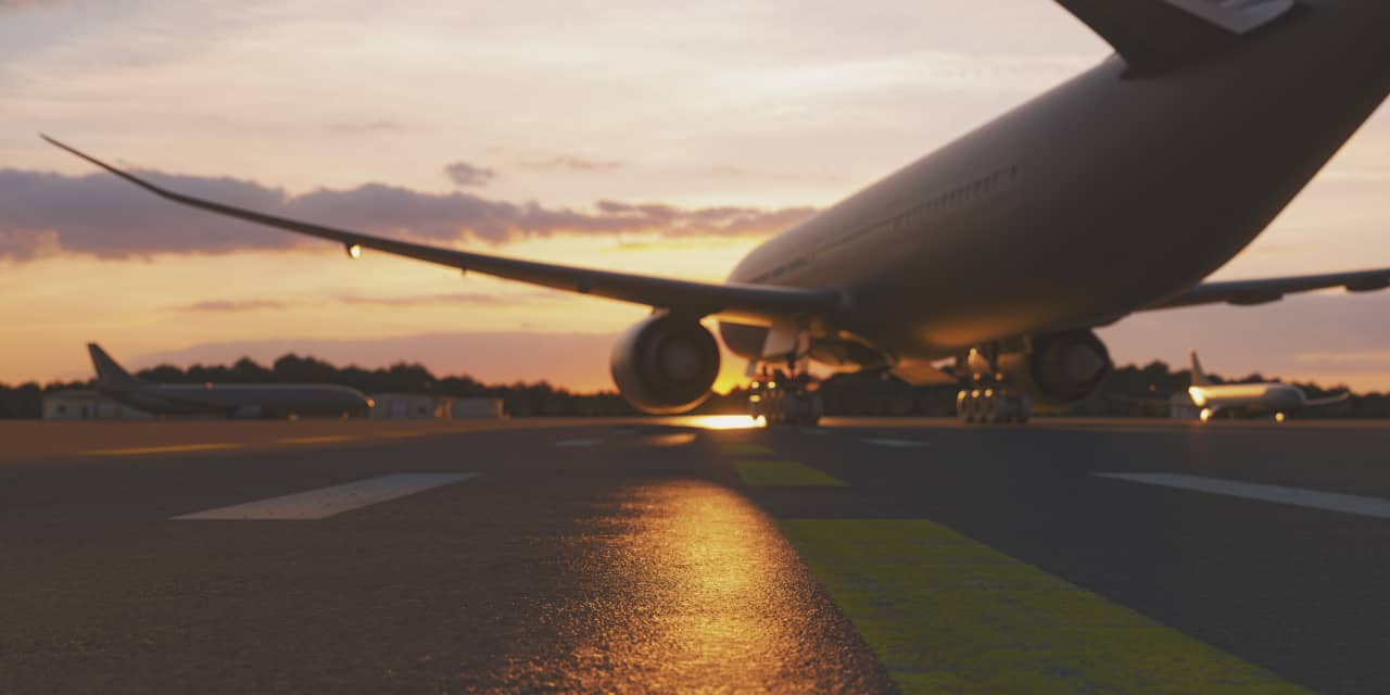 marketwatch.com - Tomi Kilgore - The charts warn that airline stocks face more worries than just rising oil prices