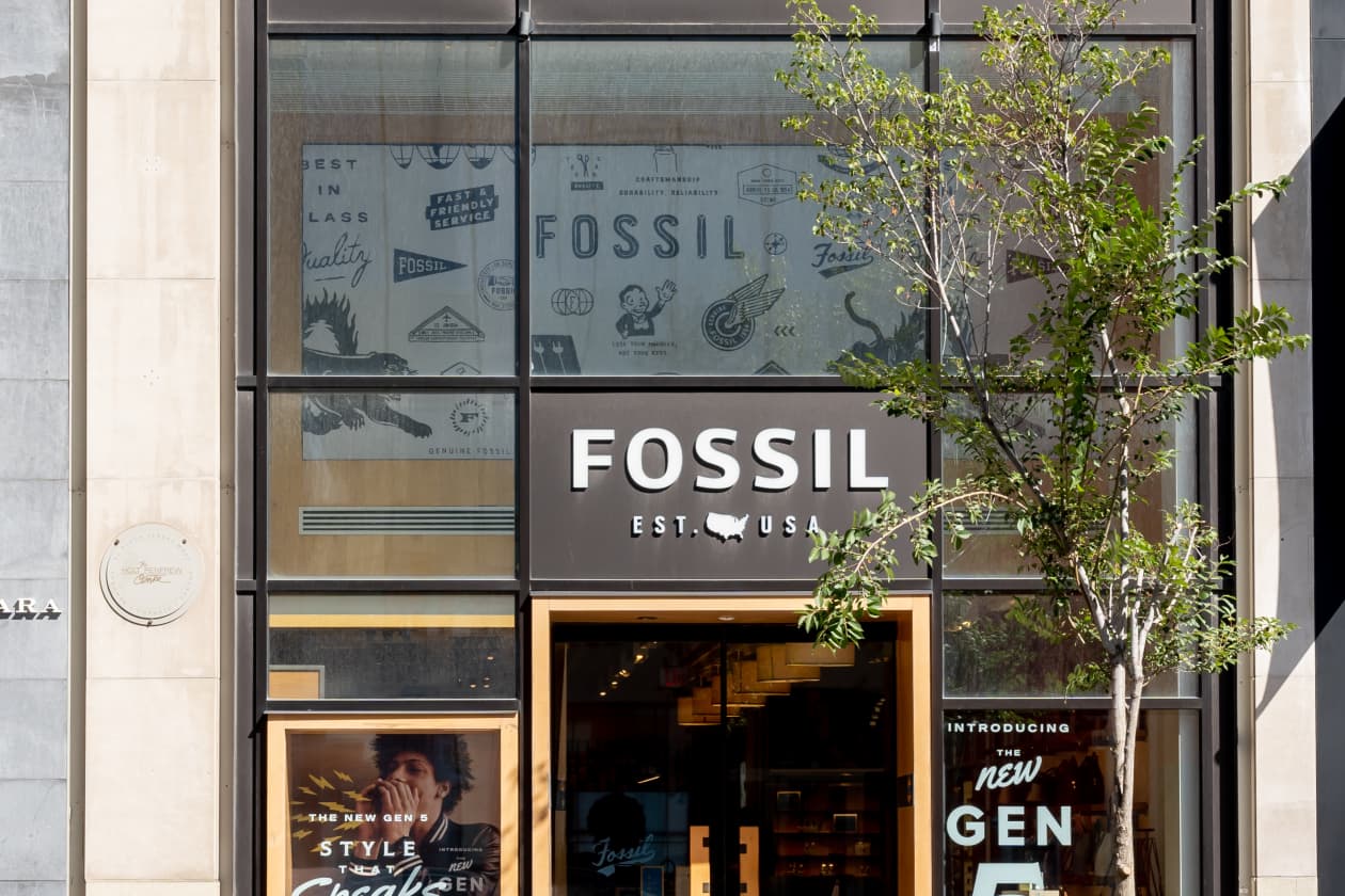 Fossil Group CEO steps down amid pressure from activist investor shares surge MarketWatch