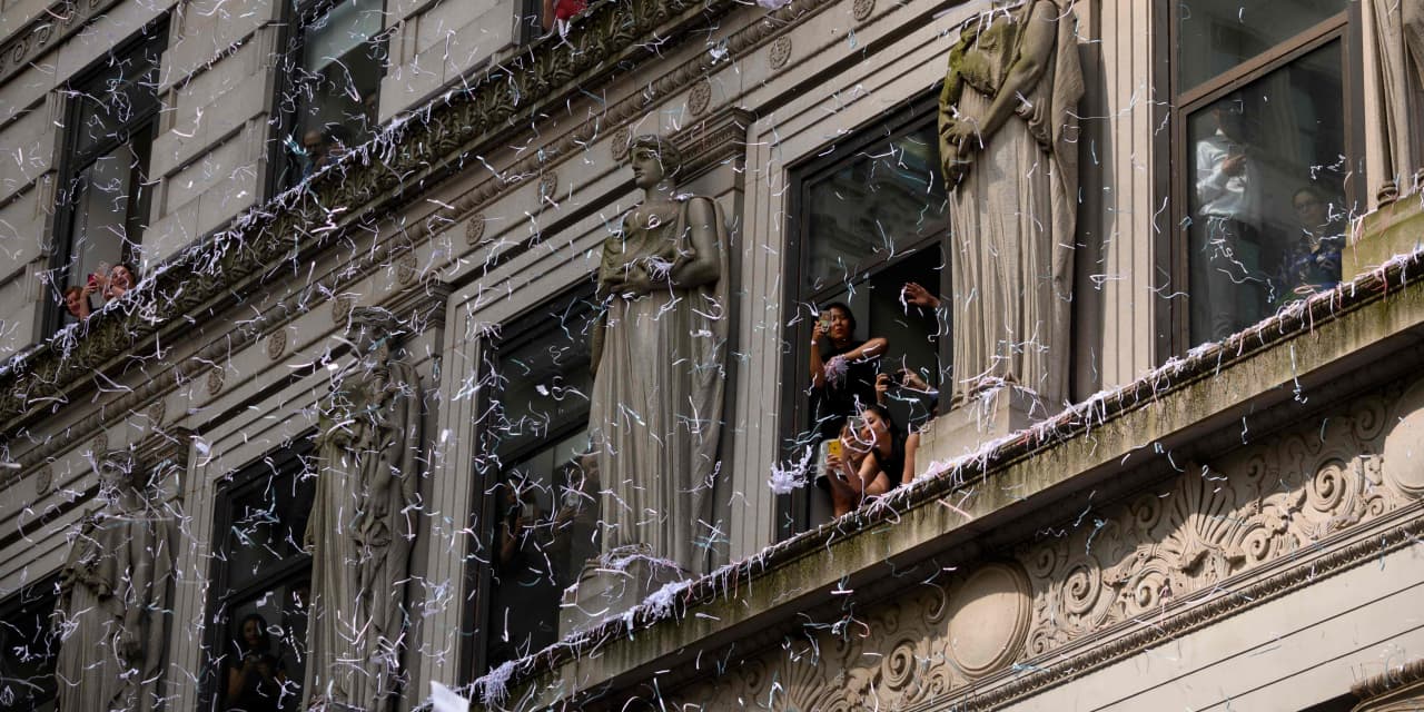The Knicks’ ticker-tape parade is conquering a modern-day reality: Offices barely use any paper