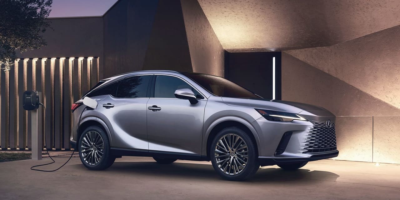 The 2024 Lexus RX review The bestselling luxury SUV offers a serene