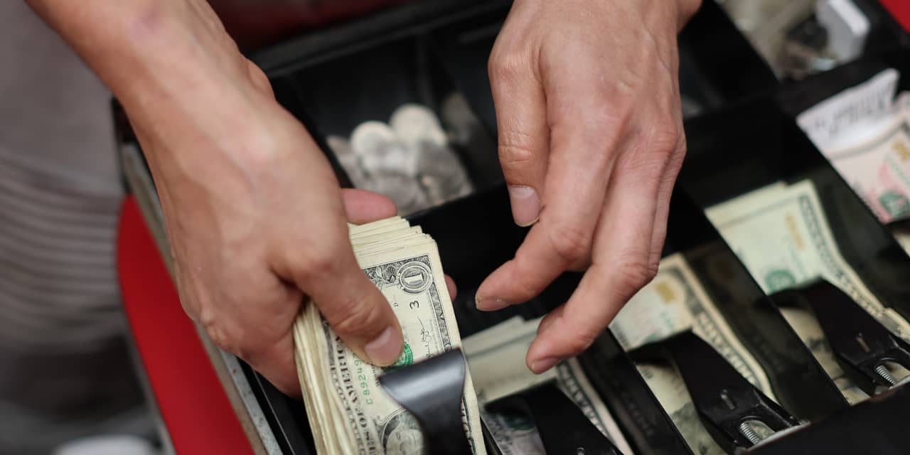 Iran conflict hasn’t slowed the economy, but rising inflation coaxes businesses to freeze hiring
