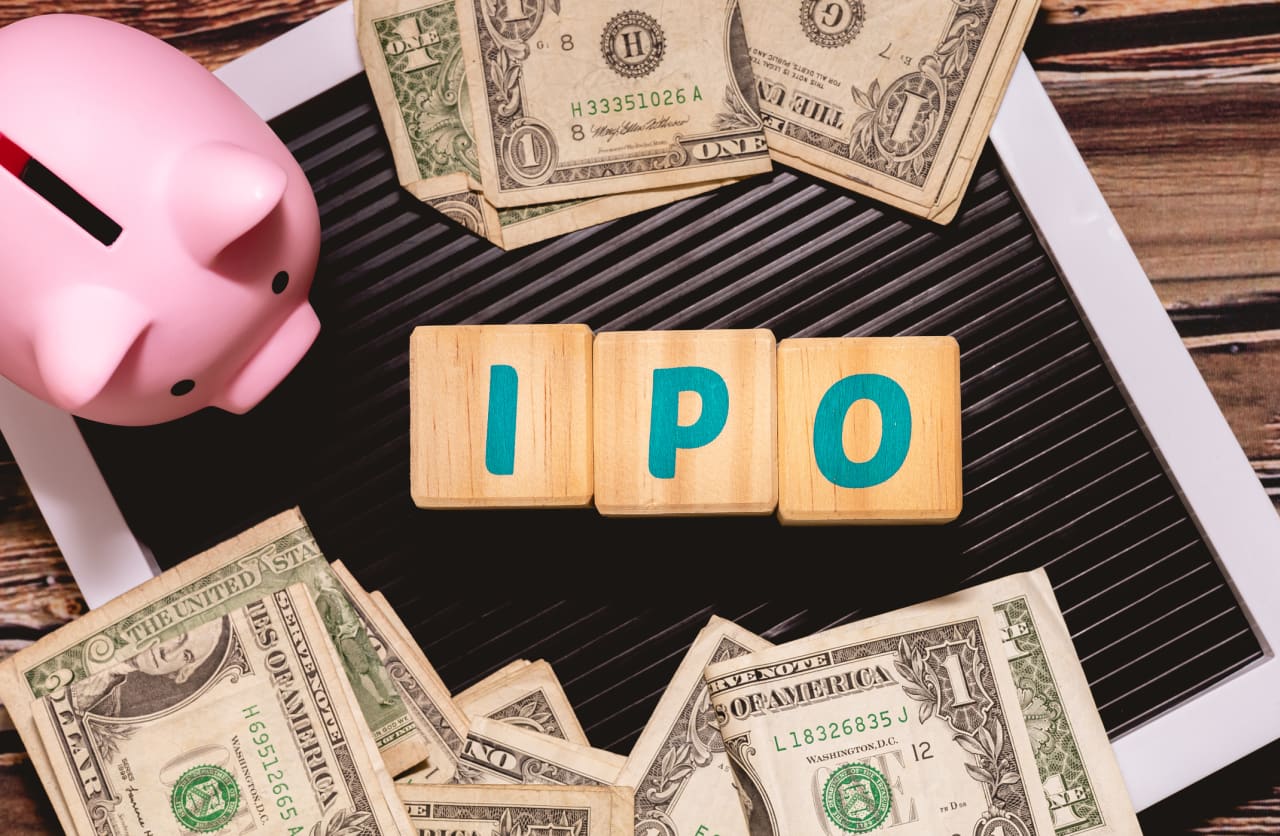 The SpaceX IPO is drawing historic demand from foreign investors. But don’t expect a dollar-buying frenzy.