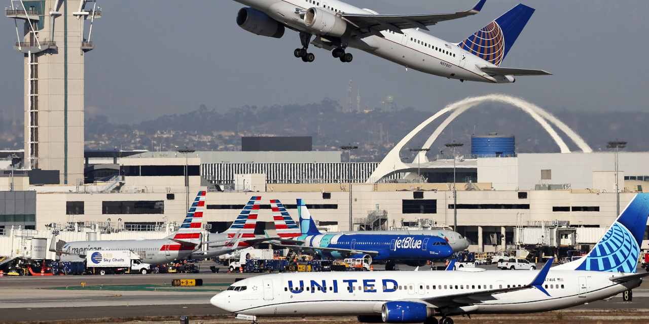 marketwatch.com - William Gavin - Get ready for the 'Year of Starlink' as airlines battle over superfast WiFi