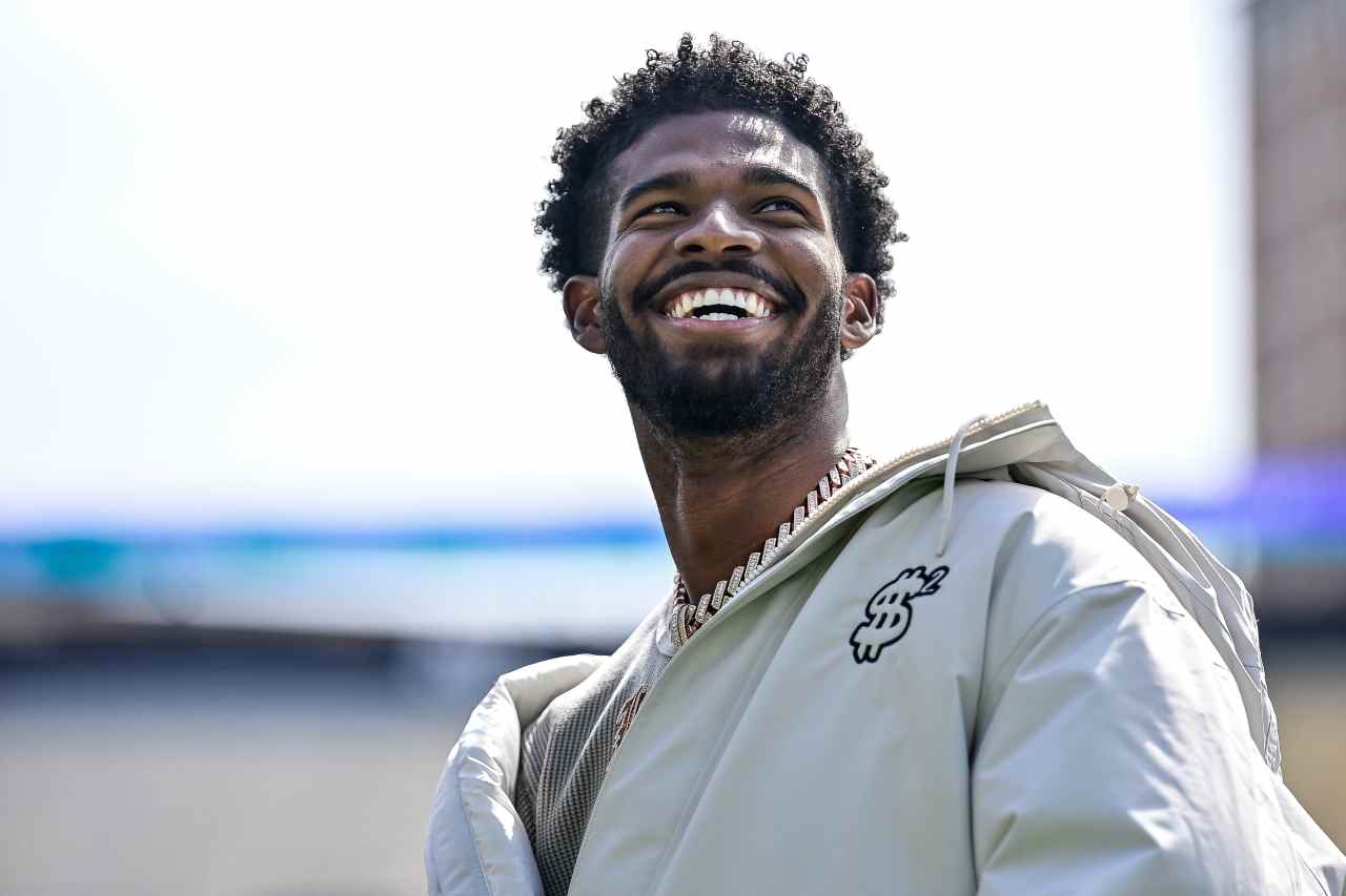 Here’s how much money Shedeur Sanders lost out on by falling to the fifth round of the NFL draft