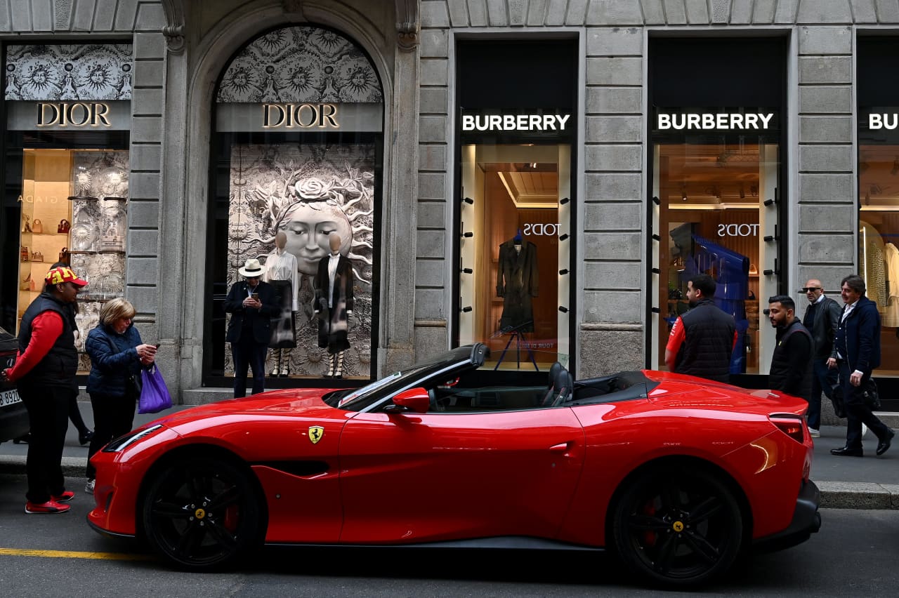 Burberry weighs on luxury sector as CEO exits amid profit warning and dividend suspension MarketWatch