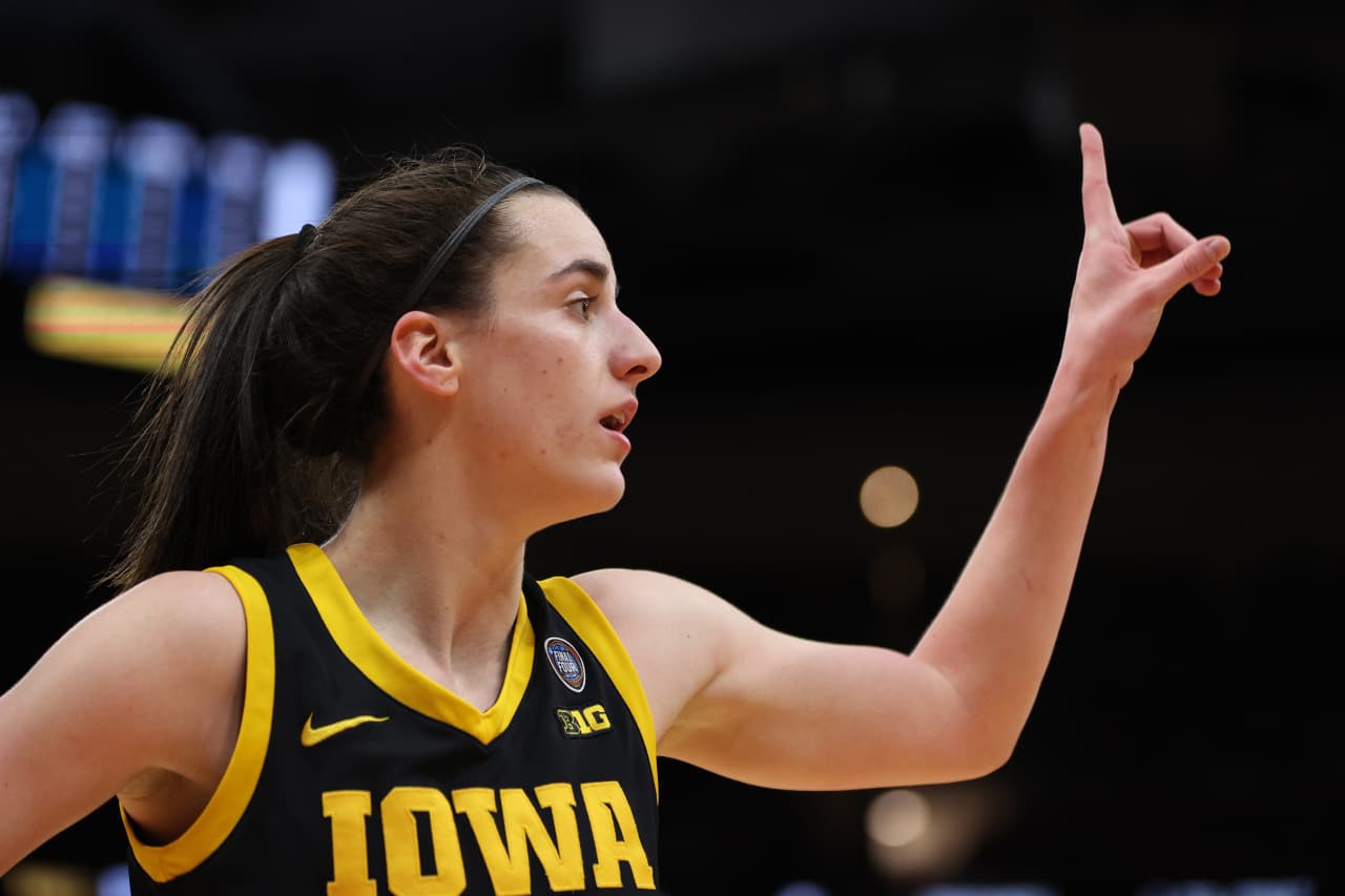 Here’s how much Caitlin Clark will earn in the WNBA