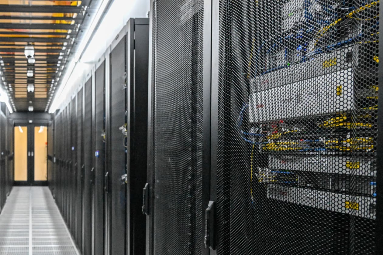 Meta, ServiceNow, dan 7 Saham Teknologi Lainnya Ini Dapat Memimpin Tahap Selanjutnya dari Perdagangan AI