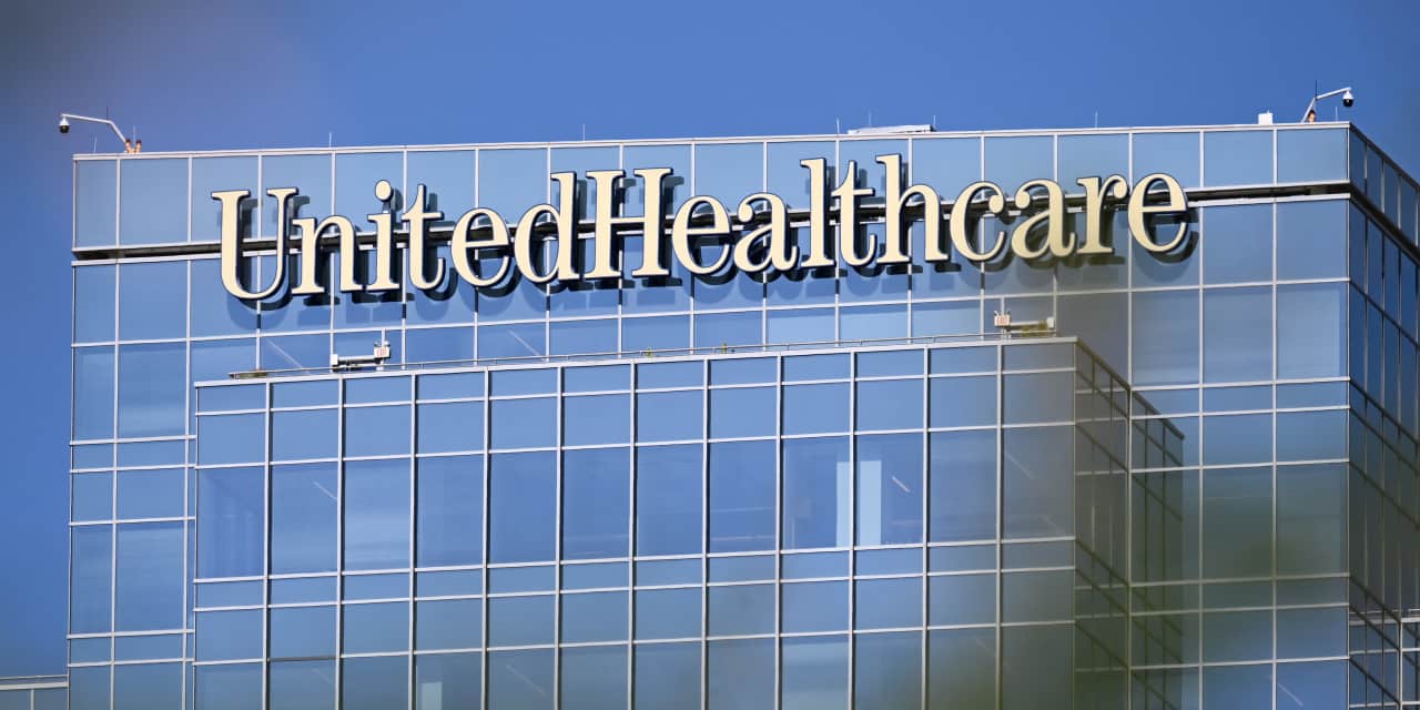 UnitedHealth Faces Leadership Crisis and Market Plunge