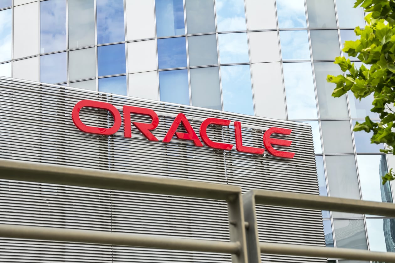 Oracle's stock gets a boost as the OpenAI ecosystem comes back into favor