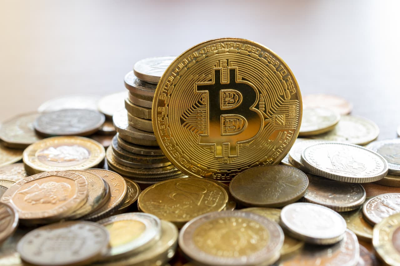 Why Bitcoin is falling as Mt. Gox says repayments for stolen assets to  begin next month - MarketWatch