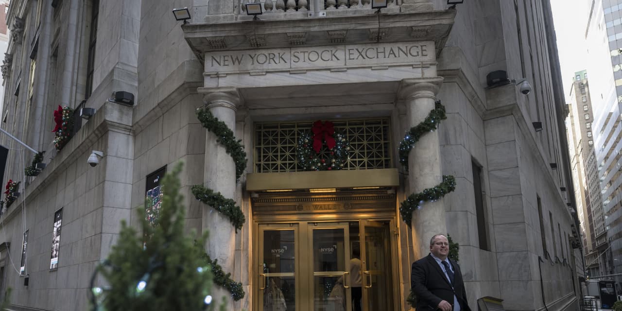 Bankers see a better deal environment in 2024. Here's why. - Vimarsana News