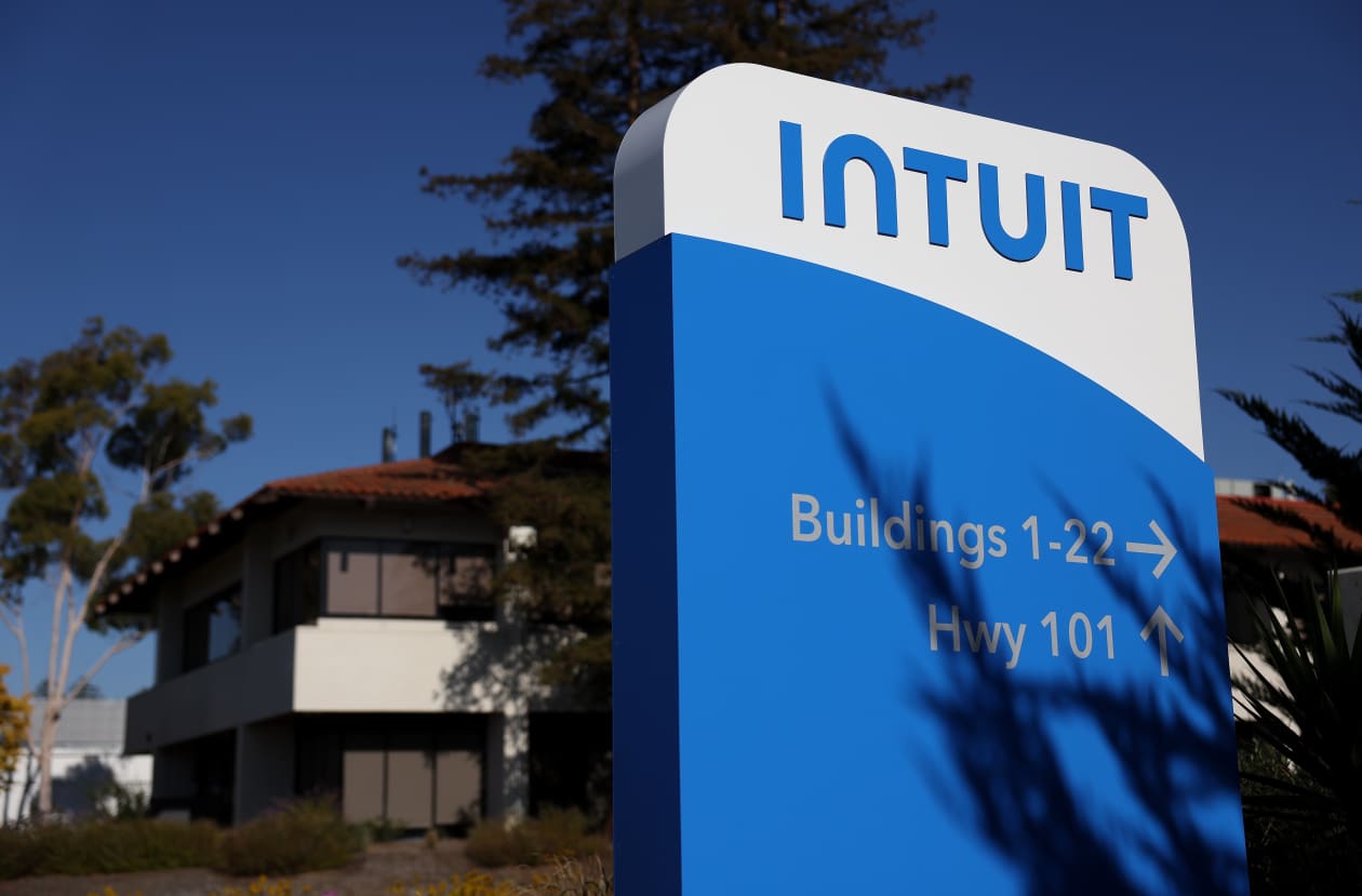 Customers are fleeing TurboTax over price, and Intuit's stock is sliding