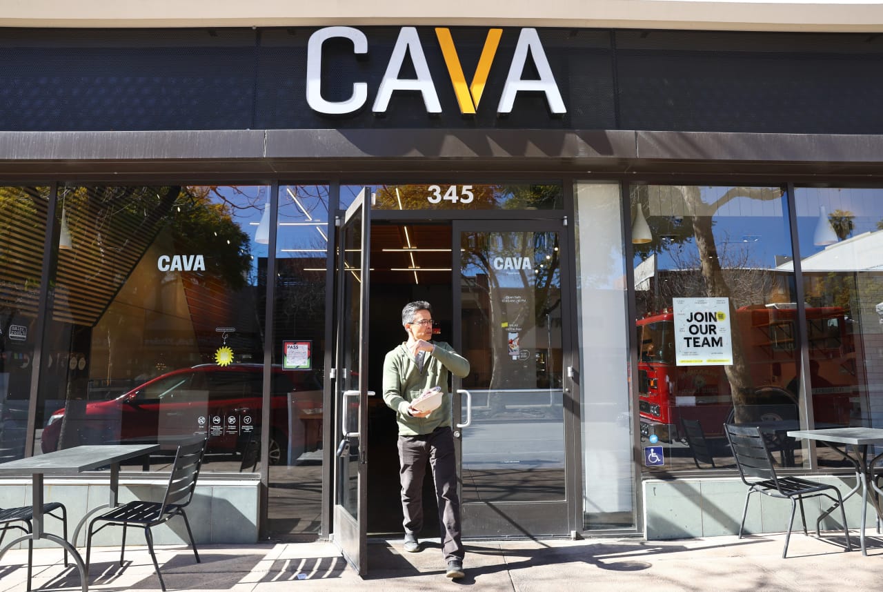 Cava’s stock rallies 16% as Chipotle competitor vies to be ‘next major cultural cuisine’