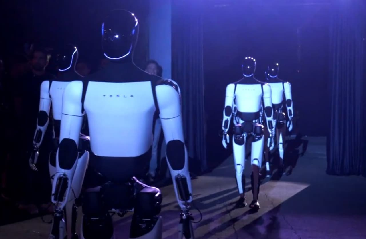 These 19 stocks at the intersection of AI and robotics could see big sales boosts