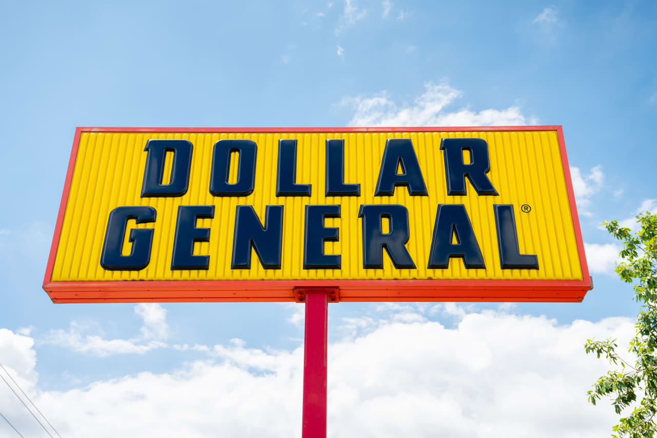 Dollar General asks shareholders to reject investment firm’s stock-purchase offer