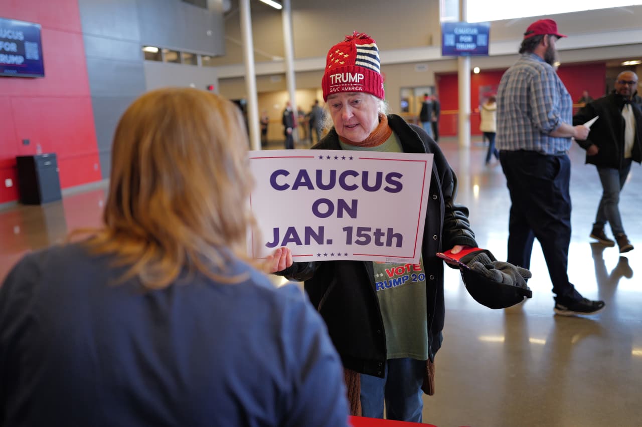 Iowa GOP caucuses: Haley now 2nd in most recent polls, while Trump has a key support level to hit