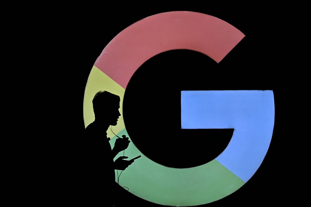 Alphabet is pouring record cash into data centers, and earnings will show if that's paying off