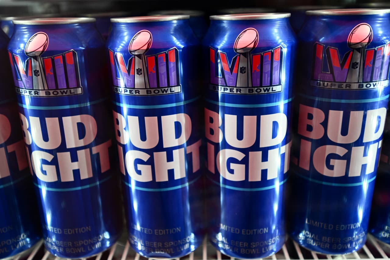 #Bud Light boycott may be losing steam as beer brand holds on to more store shelf space than expected: analyst