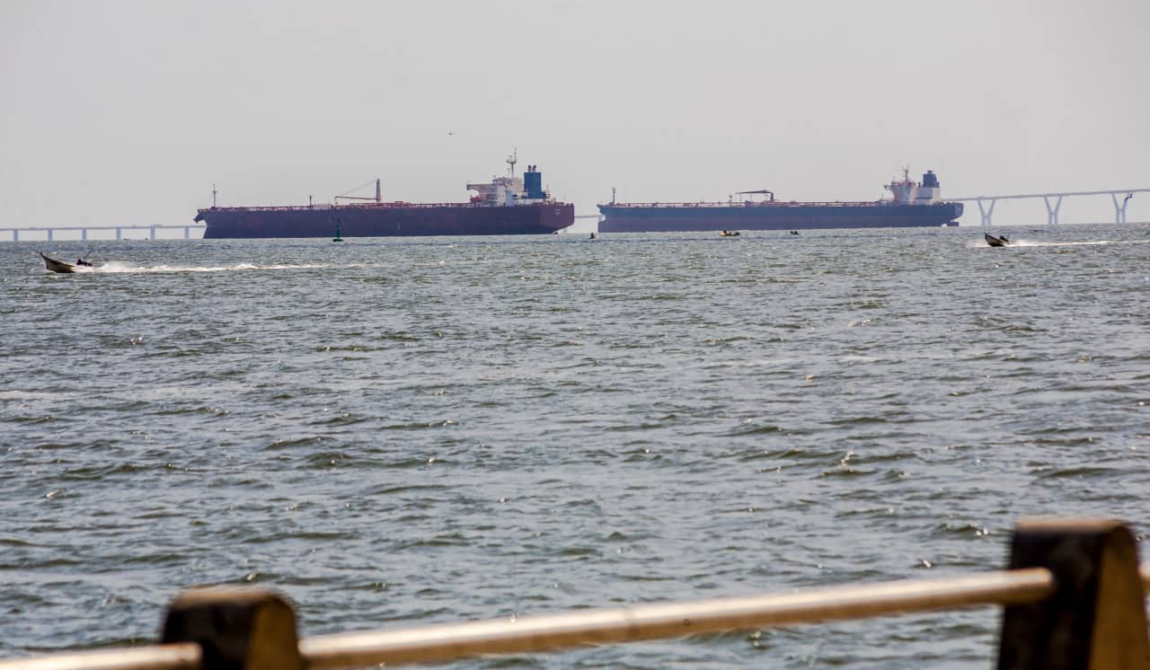 Trump’s next move to stop oil’s surge may involve a shipping law from 1920