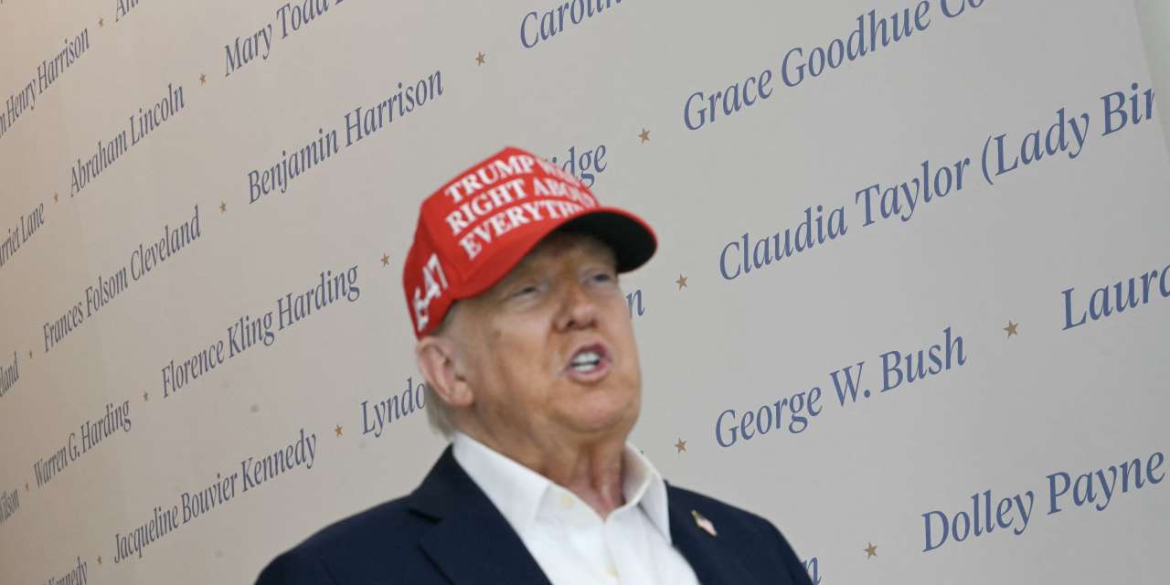 Trump kündigt Entlassung von Fed-Chef Cook an. Warum der Oberste ...