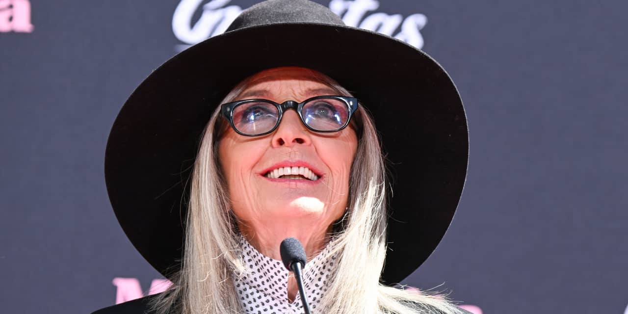 Ein von Diane Keaton renoviertes Juwel in Laguna Beach steht für 10 ...