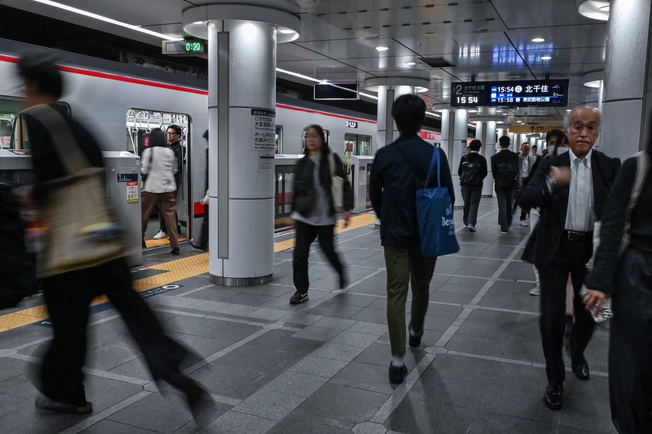 Las acciones del Metro de Tokio suben un 45% en el primer día de negociación