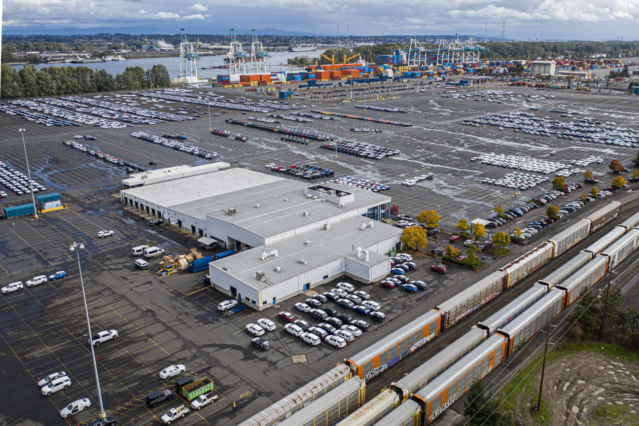 U.S. trade gap hits highest level in more than two years in sign of ...