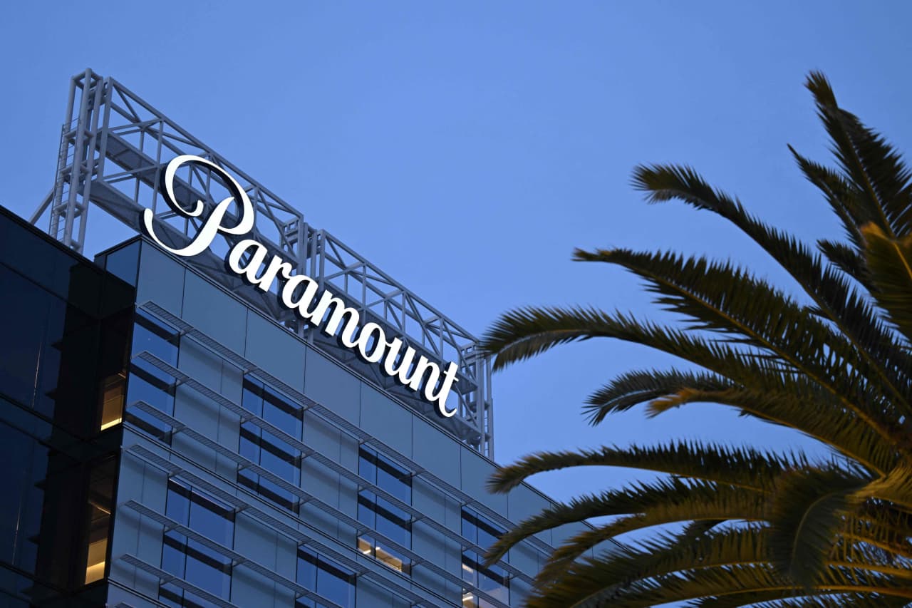 #Paramount reportedly approves buyout talks with Sony, Apollo