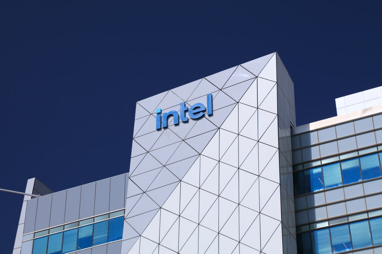 Intel borders on ‘existential’ crisis as stock could see worst fall in 50 years