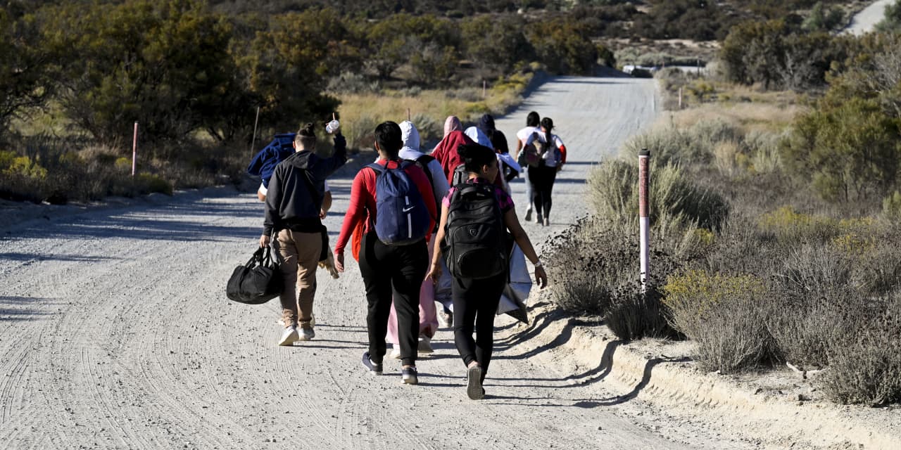 Border-deal talks continue as Trump invokes Nazi blood-purity rhetoric - Vimarsana News