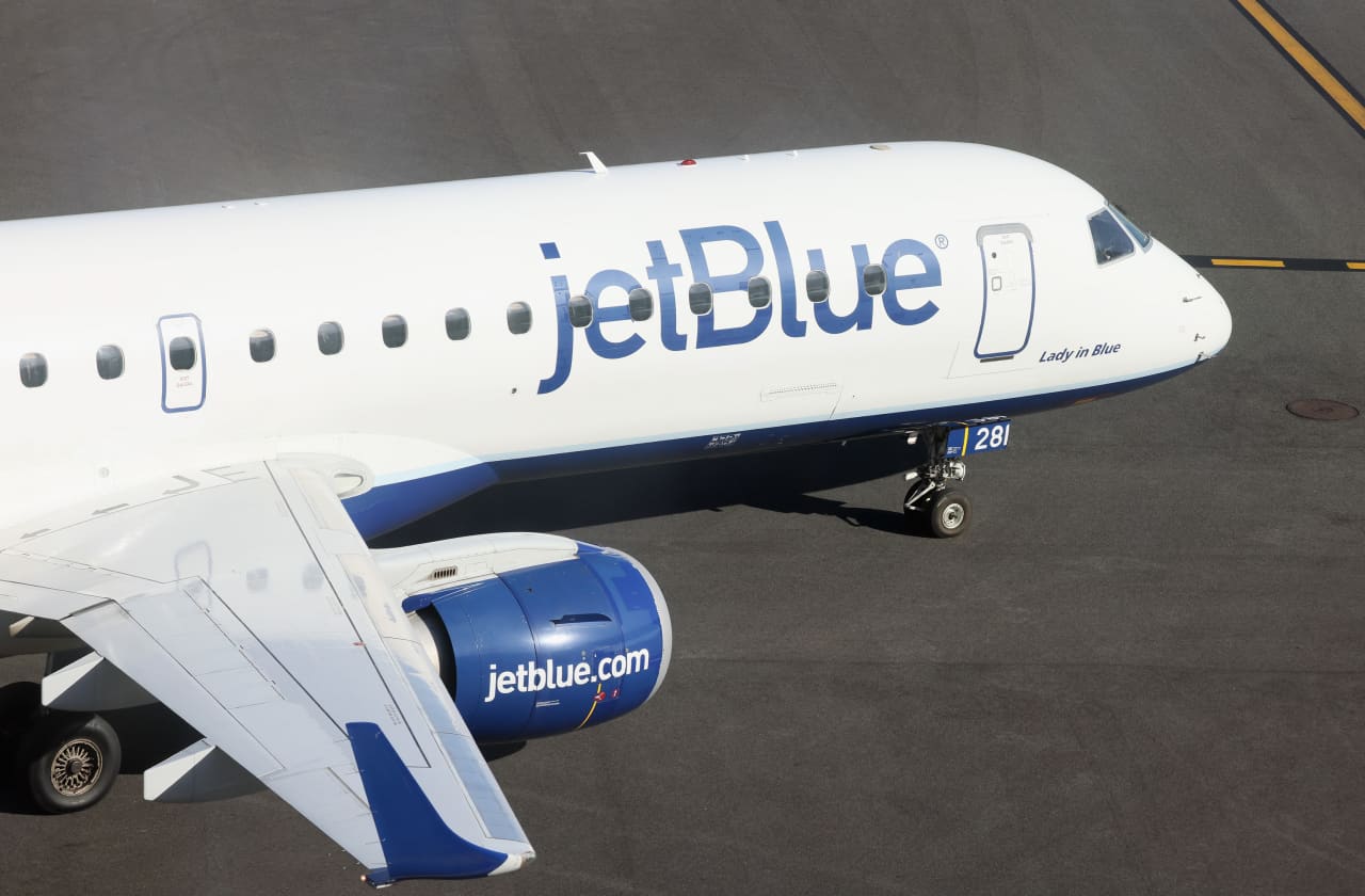 JetBlue still evaluating options of Spirit merger stock drops