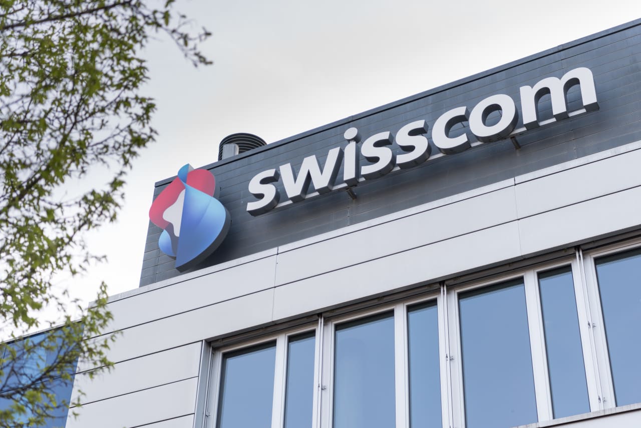 Swisscom buying Vodafone Italia for $8.7 billion