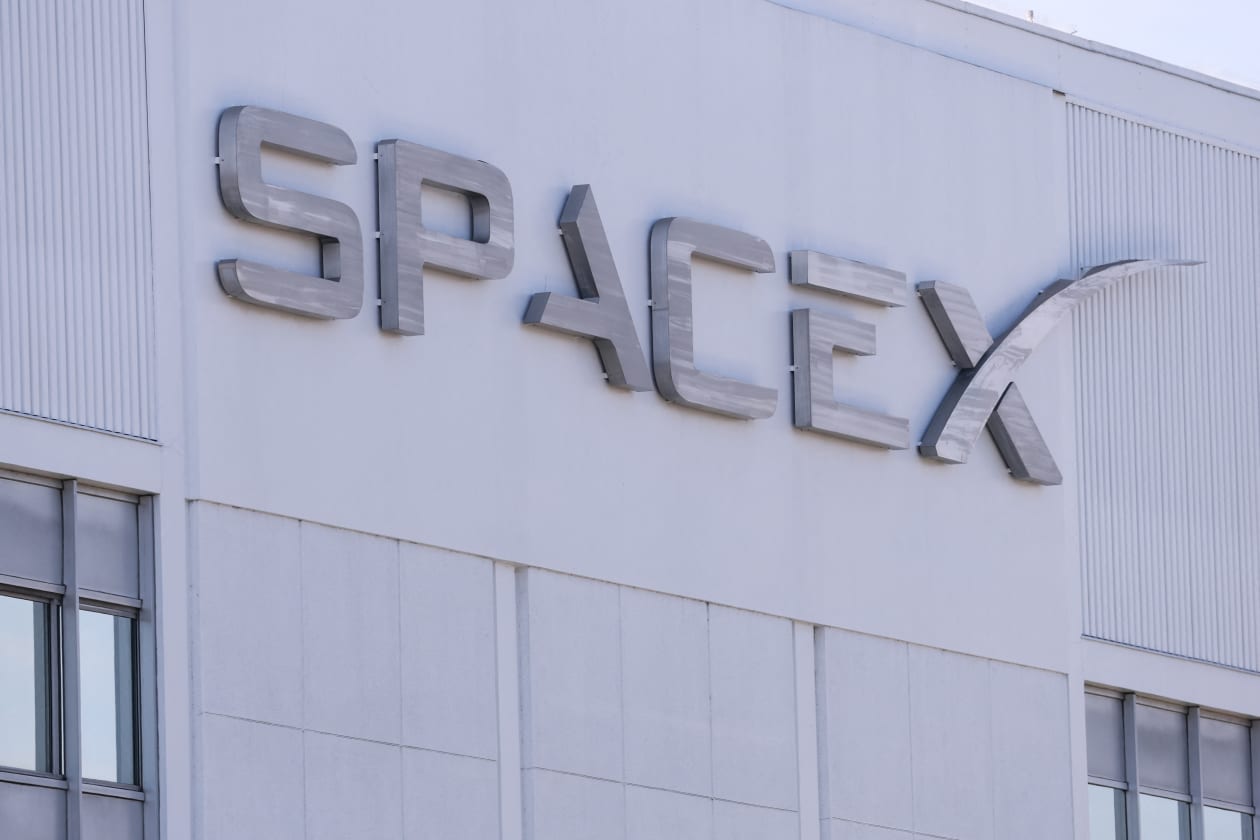 This Big Tech investor’s warning for traders: Watch out for the SpaceX IPO