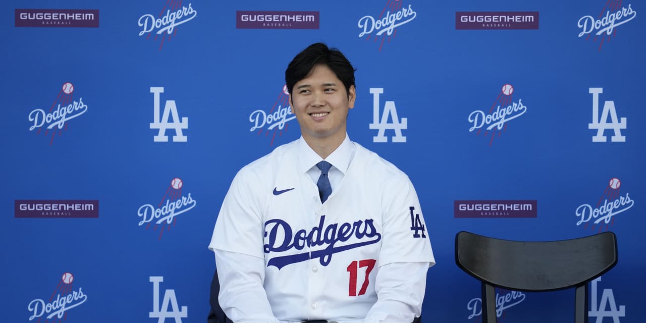 Shohei Ohtani gives a Porsche to Joe Kelly's wife for his No. 17 with Dodgers - Vimarsana News