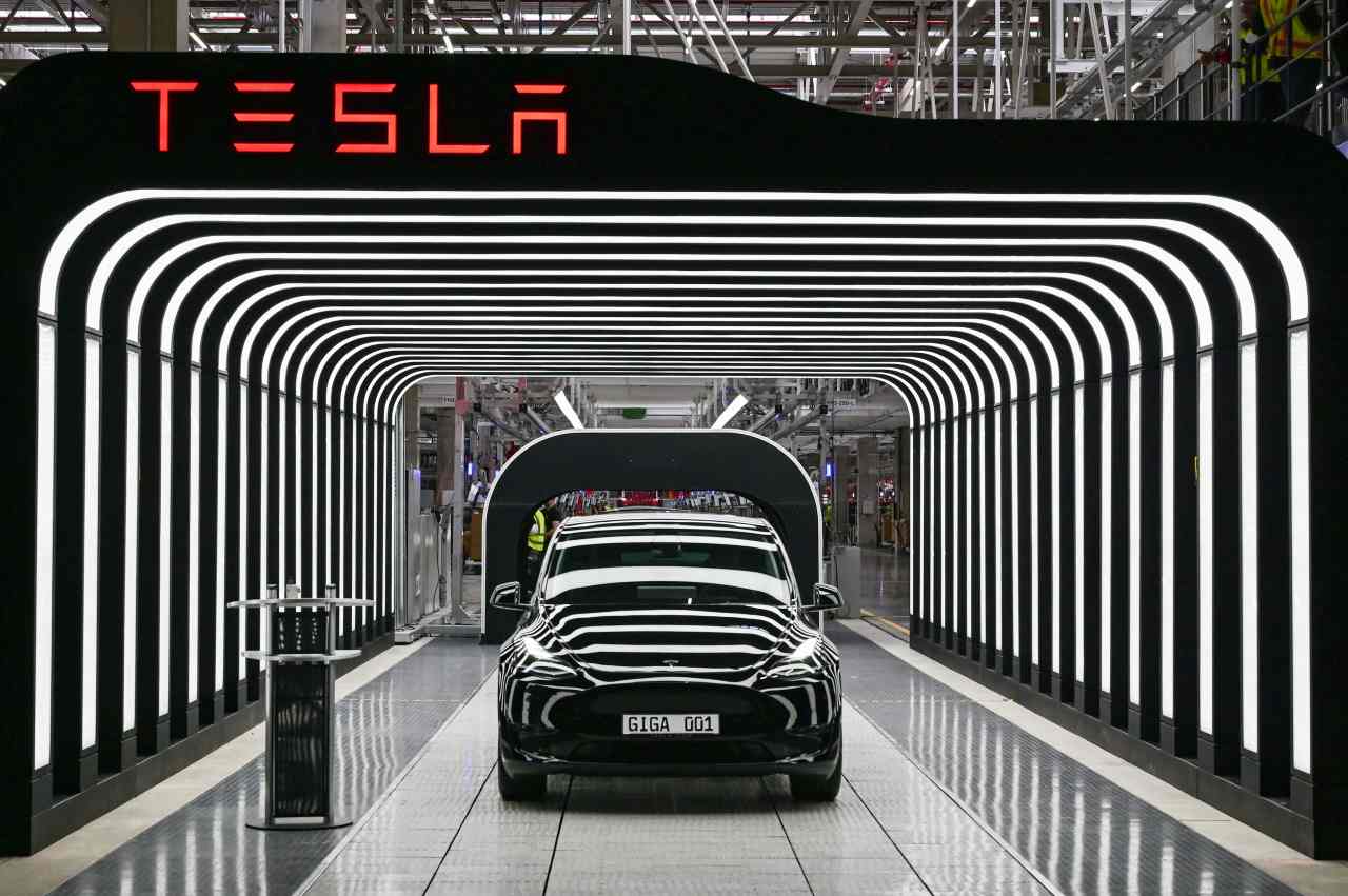 Tesla’s new No. 2 most bullish analyst sees a return to a $1.5 trillion market cap