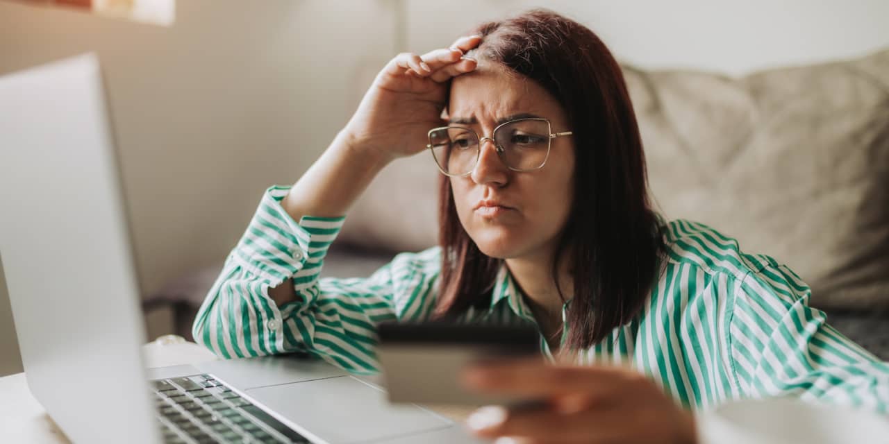 Only 16% of Americans Report Financial Comfort in New Poll Findings - News Directory 3