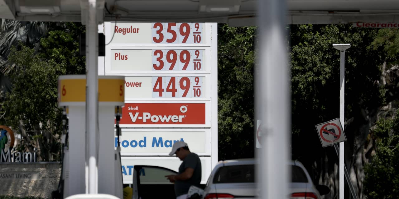 5 tips for travelers during the most chaotic spring break in years