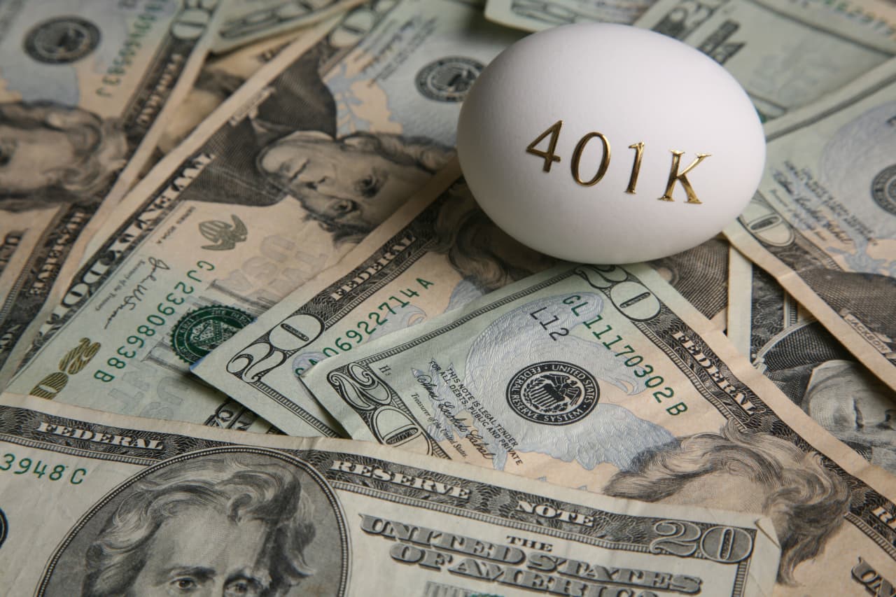 A 401(k) plan with free retirement advice is nice, but that might not be enough