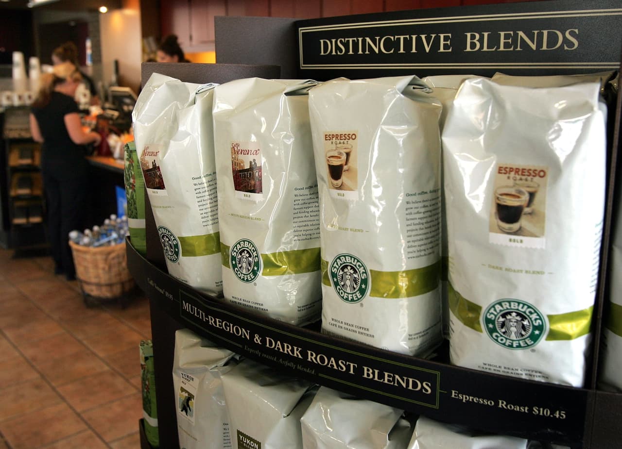 How Starbucks and other companies could benefit as tariffs on coffee and bananas are cut